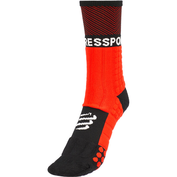 Compressport Pro Racing Winter Trail Socken rot/schwarz