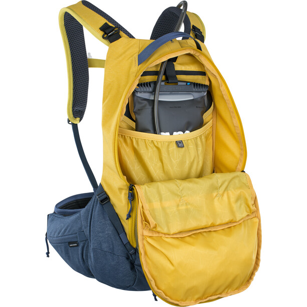 EVOC Trail Pro 16 Protector Backpack curry/denim