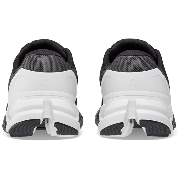 On Cloudflyer 4 Shoes Women black/white