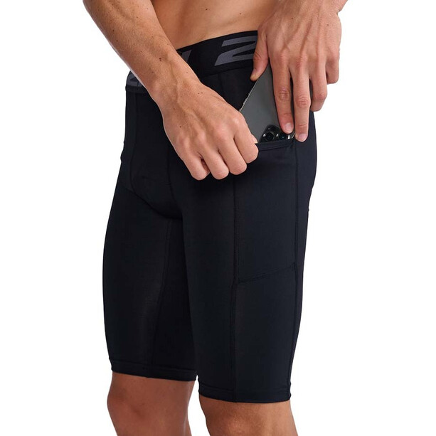 2XU Motion Pantalones cortos de compresión Hombre, negro