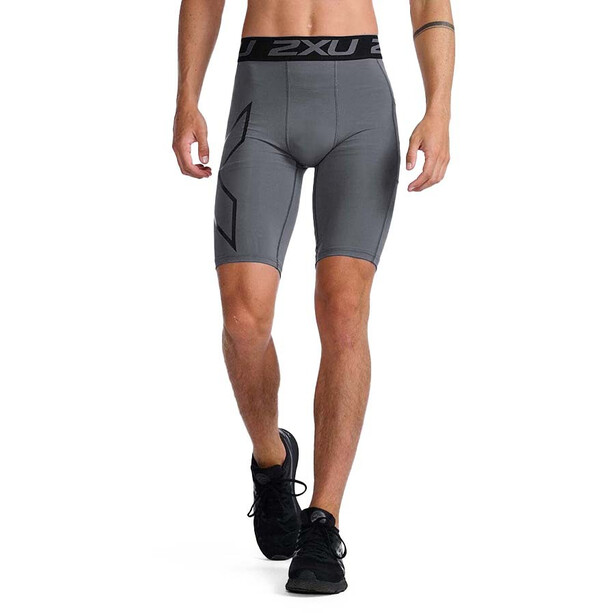 2XU Motion Pantalones cortos de compresión Hombre, gris
