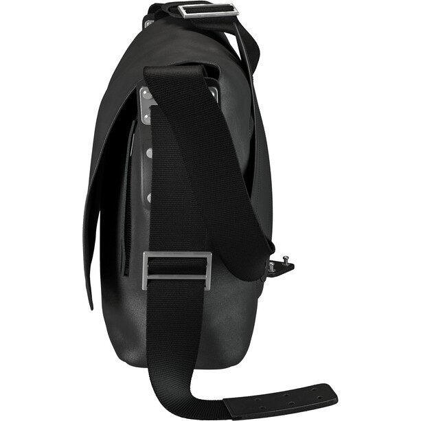Brooks Barbican Shoulder Bag total black